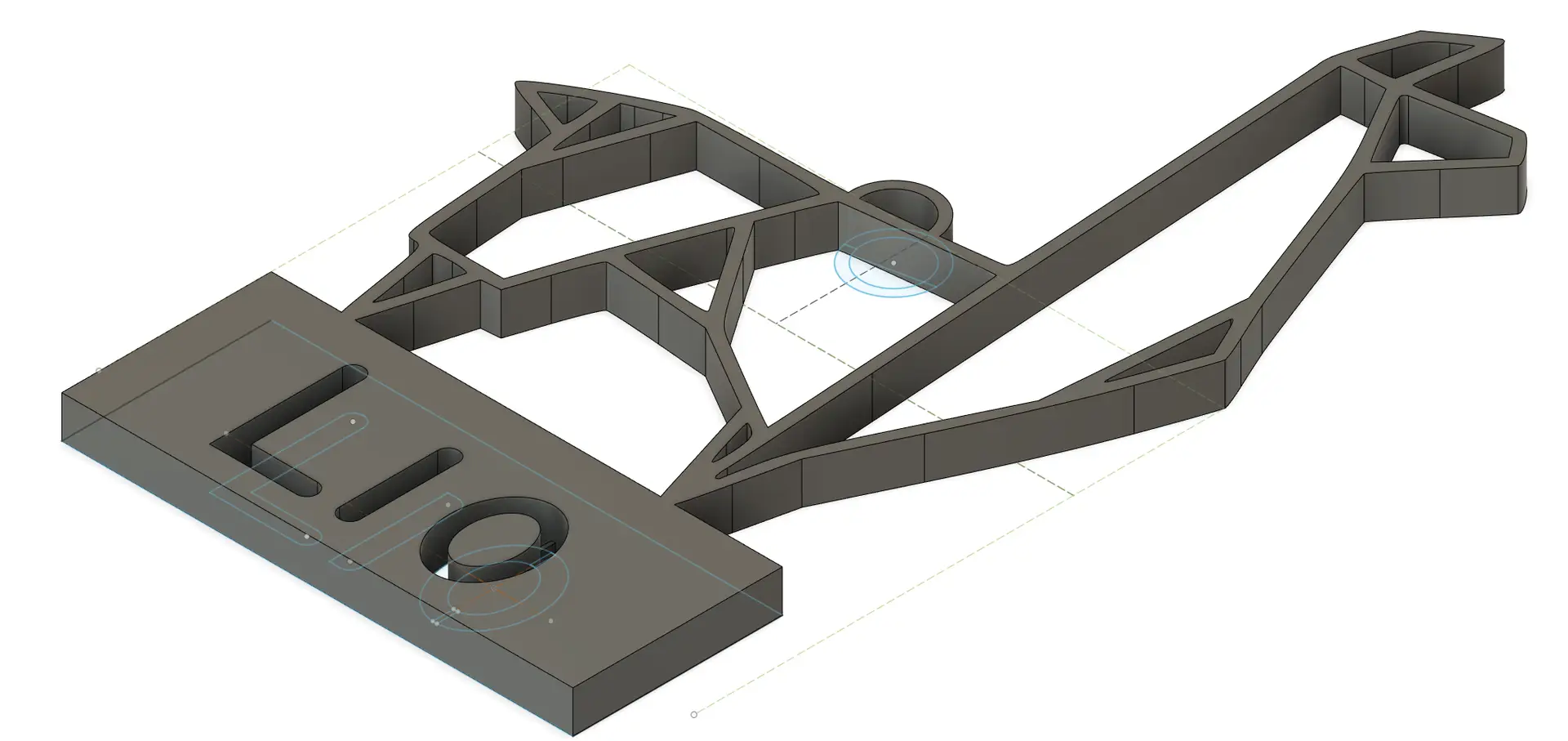 3D ontwerp van een gepersonaliseerd naambordje met de tekst “Lio”, ontworpen als 3D print